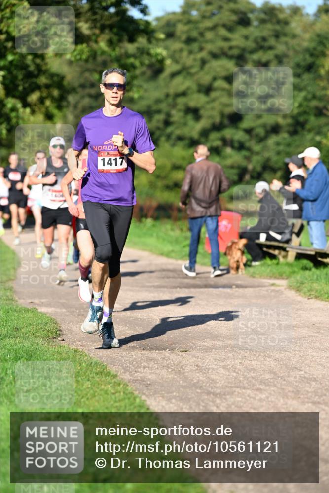 27.09.2026 - 34. Volkslauf durch das schöne Alstertal Dr. Thomas Lammeyer http://msf.ph/oto/10561121 27.09.2026 10:03:47 Laufen 1417 meine-sportfotos.de