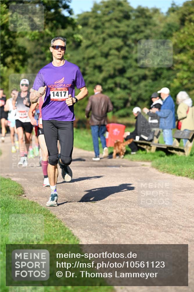 27.09.2026 - 35. Volkslauf durch das schöne Alstertal Dr. Thomas Lammeyer http://msf.ph/oto/10561123 27.09.2026 10:03:47 Laufen 1417 meine-sportfotos.de