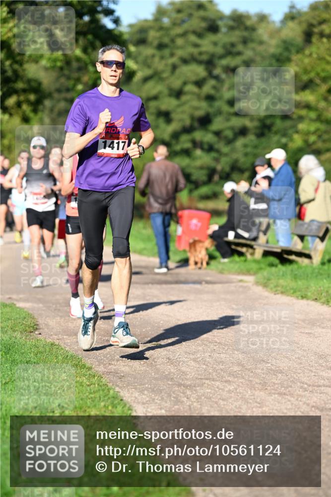 27.09.2026 - 34. Volkslauf durch das schöne Alstertal Dr. Thomas Lammeyer http://msf.ph/oto/10561124 27.09.2026 10:03:47 Laufen 1417 meine-sportfotos.de