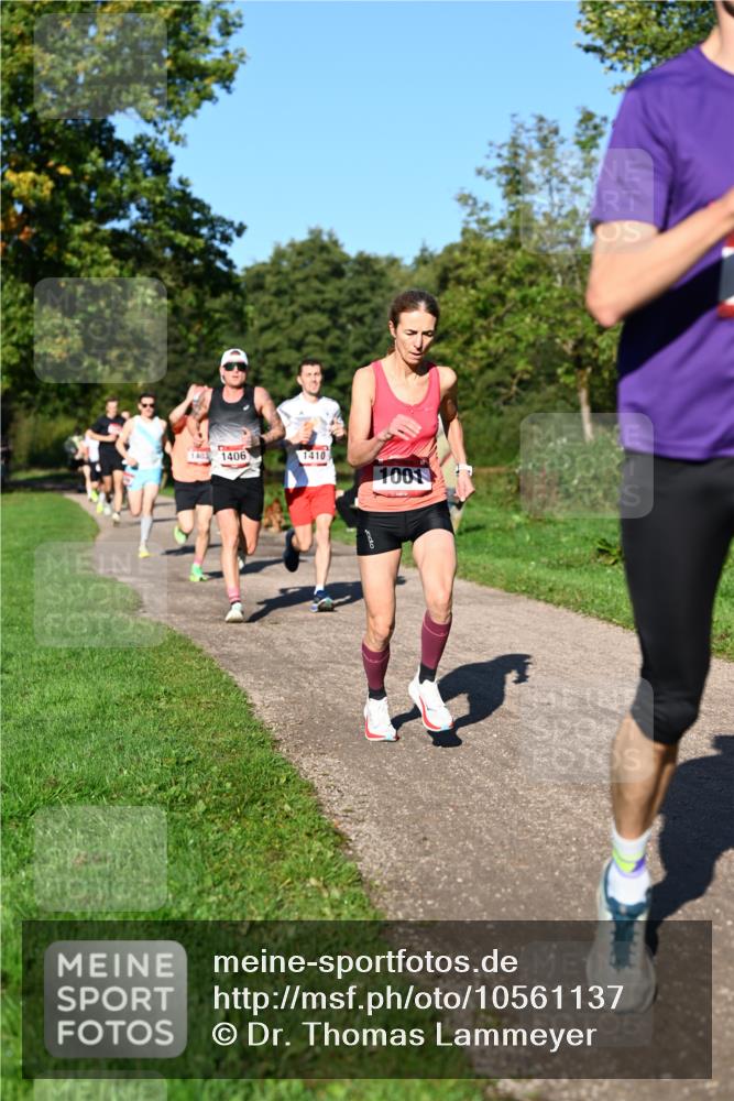 27.09.2026 - 35. Volkslauf durch das schöne Alstertal Dr. Thomas Lammeyer http://msf.ph/oto/10561137 27.09.2026 10:03:49 Laufen 140, 1406, 1410, 1001 meine-sportfotos.de
