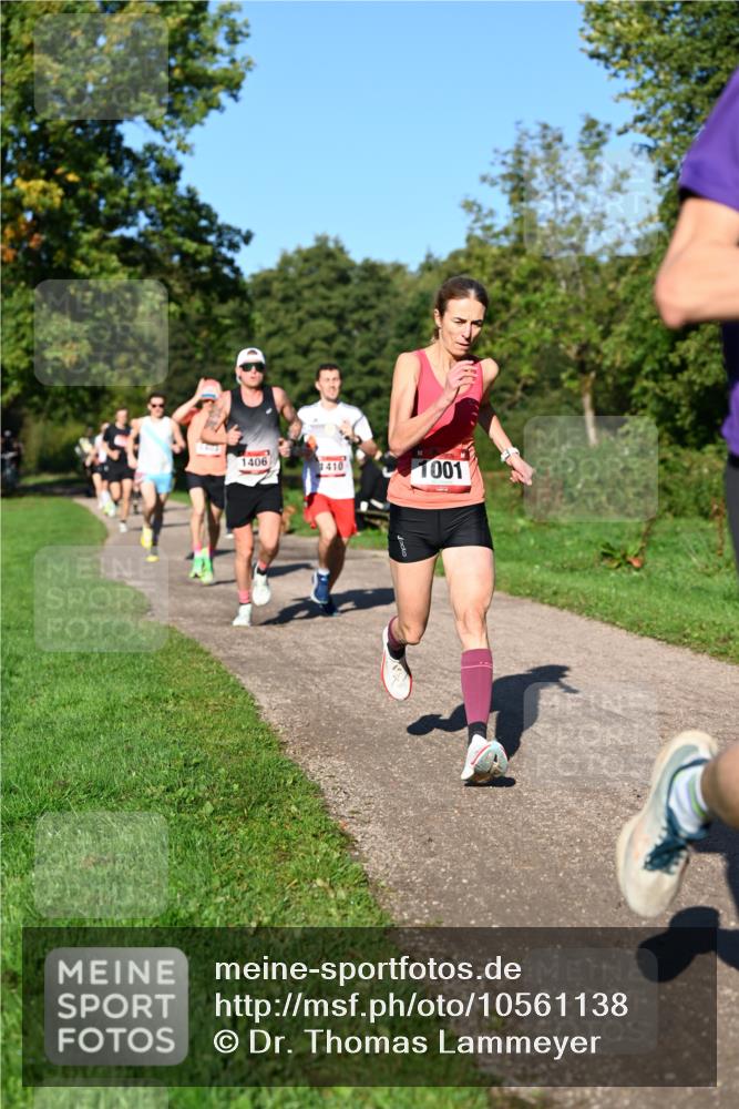27.09.2026 - 34. Volkslauf durch das schöne Alstertal Dr. Thomas Lammeyer http://msf.ph/oto/10561138 27.09.2026 10:03:50 Laufen 1406, 1410, 1001 meine-sportfotos.de