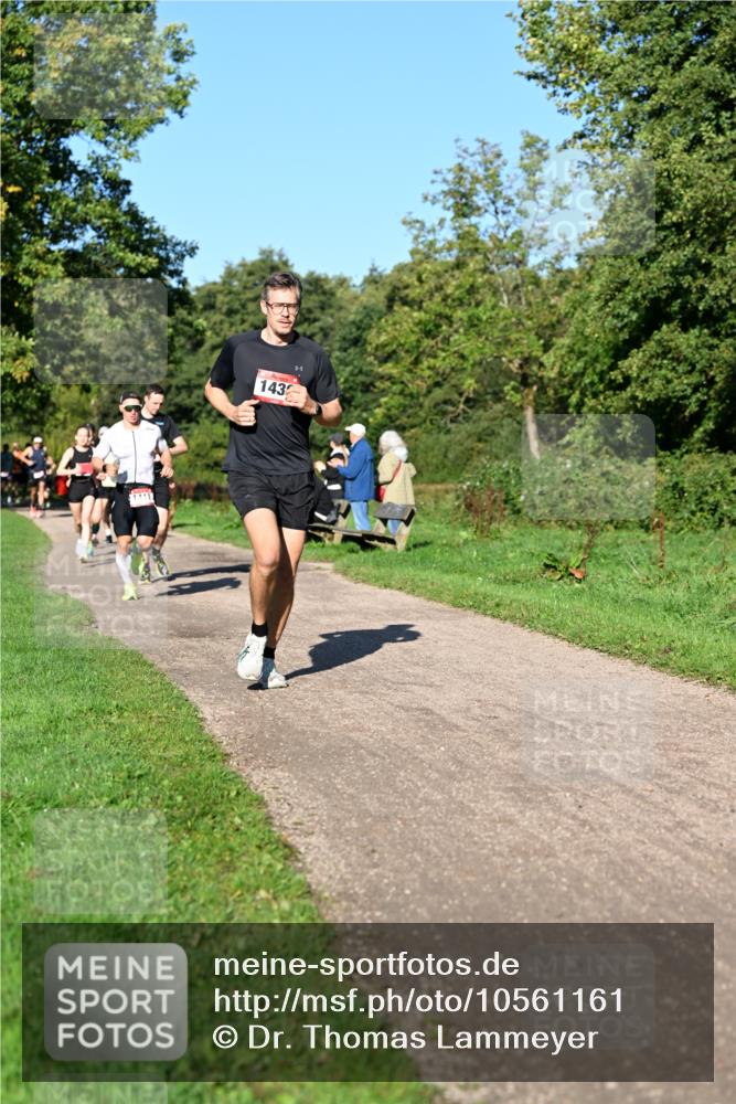 27.09.2026 - 35. Volkslauf durch das schöne Alstertal Dr. Thomas Lammeyer http://msf.ph/oto/10561161 27.09.2026 10:03:55 Laufen 143 meine-sportfotos.de
