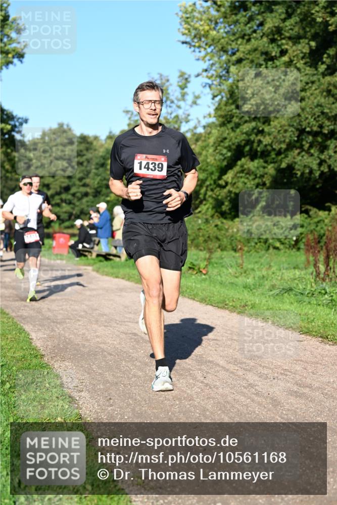 27.09.2026 - 35. Volkslauf durch das schöne Alstertal Dr. Thomas Lammeyer http://msf.ph/oto/10561168 27.09.2026 10:03:56 Laufen 1411, 1439 meine-sportfotos.de