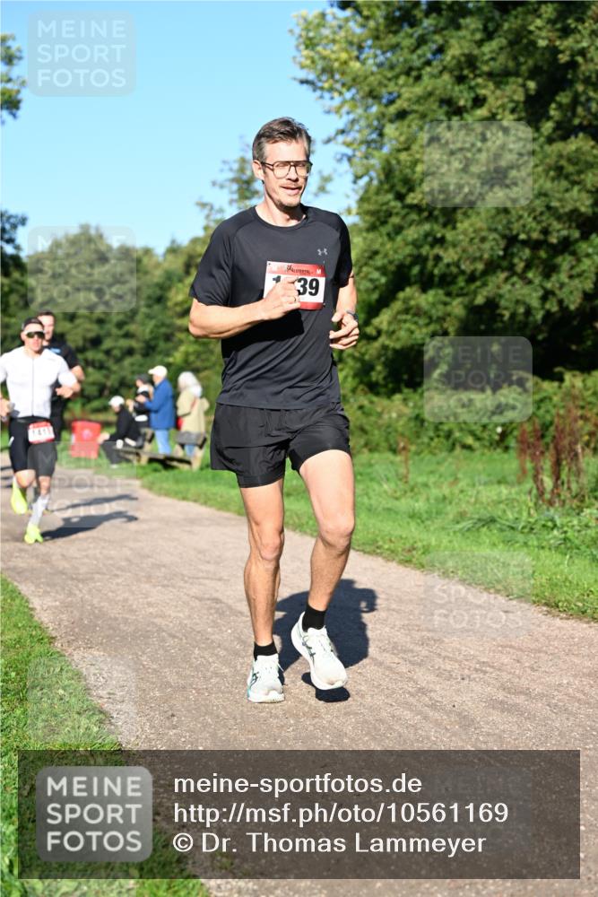 27.09.2026 - 34. Volkslauf durch das schöne Alstertal Dr. Thomas Lammeyer http://msf.ph/oto/10561169 27.09.2026 10:03:56 Laufen 1411, 39 meine-sportfotos.de