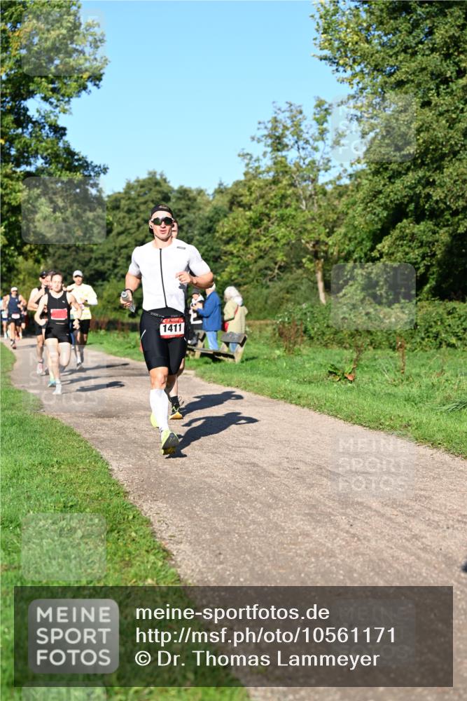27.09.2026 - 35. Volkslauf durch das schöne Alstertal Dr. Thomas Lammeyer http://msf.ph/oto/10561171 27.09.2026 10:03:57 Laufen 1411 meine-sportfotos.de