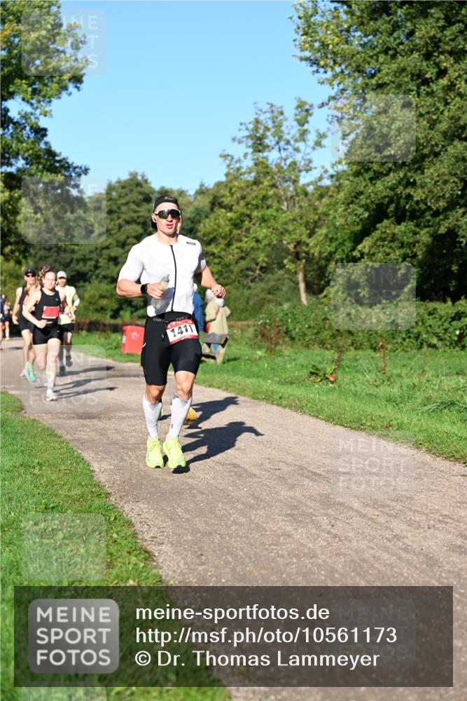 27.09.2026 - 35. Volkslauf durch das schöne Alstertal Dr. Thomas Lammeyer http://msf.ph/oto/10561173 27.09.2026 10:03:58 Laufen 1411 meine-sportfotos.de