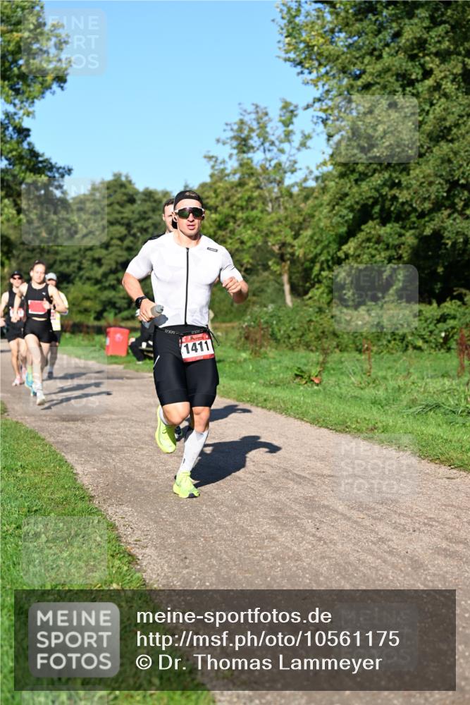 27.09.2026 - 35. Volkslauf durch das schöne Alstertal Dr. Thomas Lammeyer http://msf.ph/oto/10561175 27.09.2026 10:03:58 Laufen 1411 meine-sportfotos.de