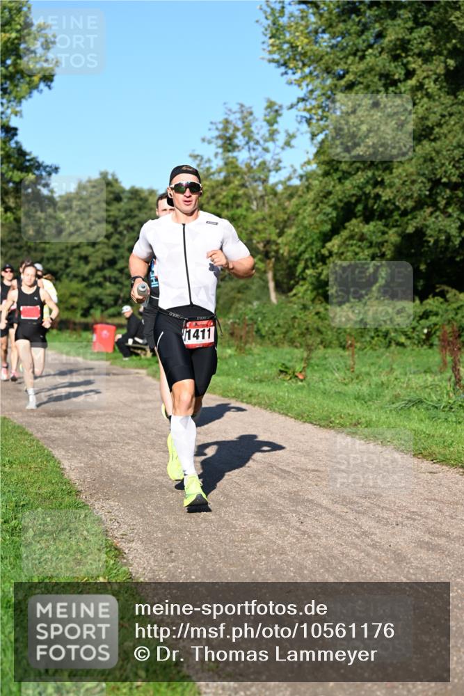 27.09.2026 - 35. Volkslauf durch das schöne Alstertal Dr. Thomas Lammeyer http://msf.ph/oto/10561176 27.09.2026 10:03:58 Laufen 1411 meine-sportfotos.de