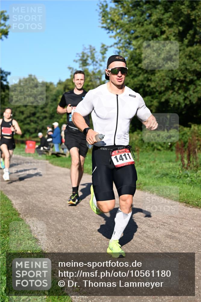 27.09.2026 - 35. Volkslauf durch das schöne Alstertal Dr. Thomas Lammeyer http://msf.ph/oto/10561180 27.09.2026 10:03:59 Laufen 1411 meine-sportfotos.de