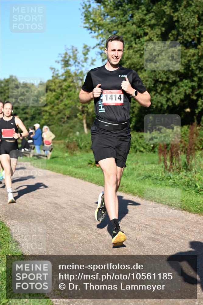 27.09.2026 - 34. Volkslauf durch das schöne Alstertal Dr. Thomas Lammeyer http://msf.ph/oto/10561185 27.09.2026 10:03:59 Laufen 1414 meine-sportfotos.de