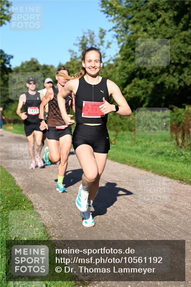 27.09.2026 - 34. Volkslauf durch das schöne Alstertal Dr. Thomas Lammeyer http://msf.ph/oto/10561192 27.09.2026 10:04:01 Laufen 1415, 299 meine-sportfotos.de