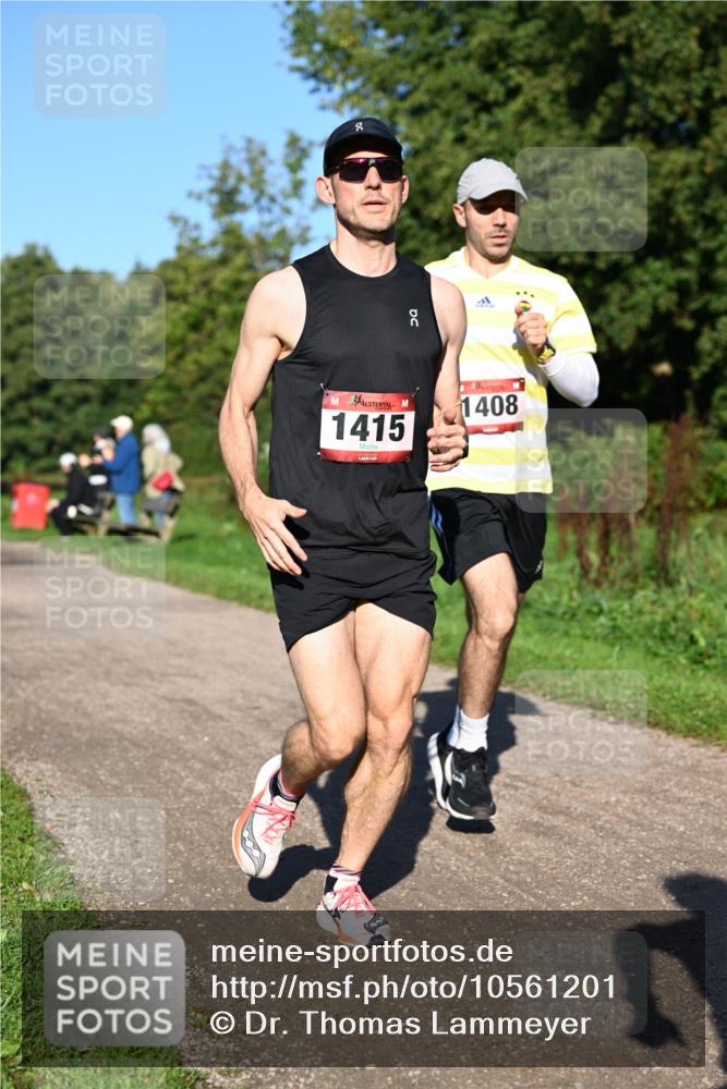 27.09.2026 - 34. Volkslauf durch das schöne Alstertal Dr. Thomas Lammeyer http://msf.ph/oto/10561201 27.09.2026 10:04:02 Laufen 8, 1415, 1408 meine-sportfotos.de