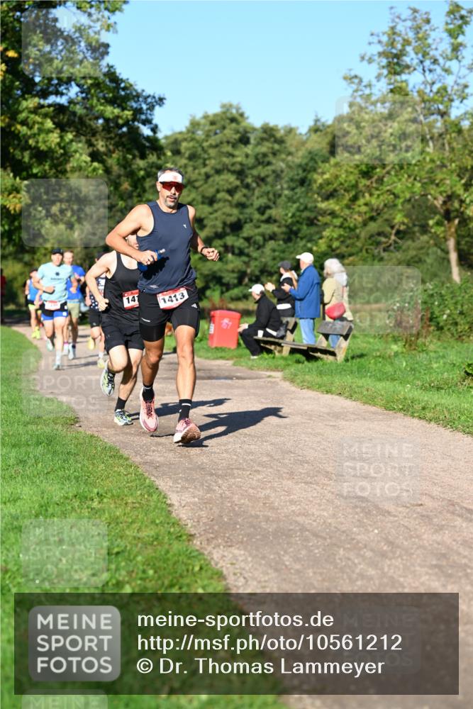 27.09.2026 - 34. Volkslauf durch das schöne Alstertal Dr. Thomas Lammeyer http://msf.ph/oto/10561212 27.09.2026 10:04:04 Laufen 141, 1413 meine-sportfotos.de