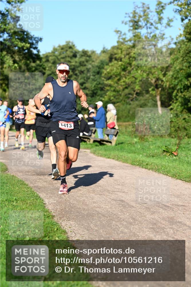 27.09.2026 - 35. Volkslauf durch das schöne Alstertal Dr. Thomas Lammeyer http://msf.ph/oto/10561216 27.09.2026 10:04:05 Laufen 1413 meine-sportfotos.de