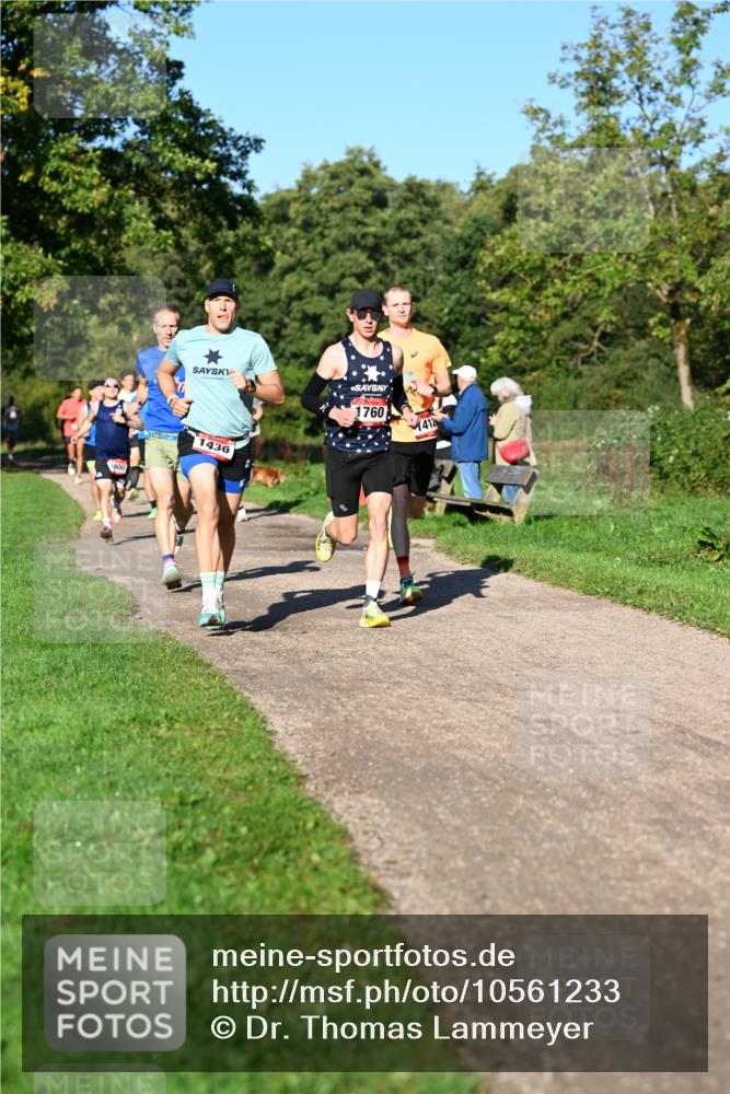 27.09.2026 - 34. Volkslauf durch das schöne Alstertal Dr. Thomas Lammeyer http://msf.ph/oto/10561233 27.09.2026 10:04:08 Laufen 1436, 1760, 1412 meine-sportfotos.de