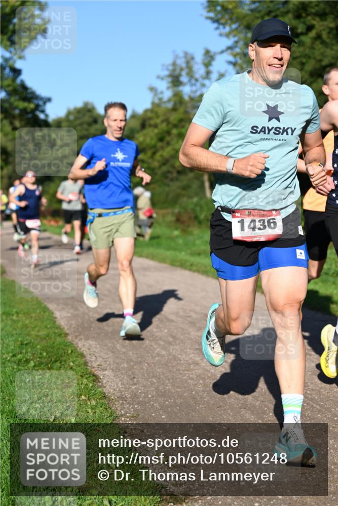 27.09.2026 - 34. Volkslauf durch das schöne Alstertal Dr. Thomas Lammeyer http://msf.ph/oto/10561248 27.09.2026 10:04:10 Laufen 1436 meine-sportfotos.de