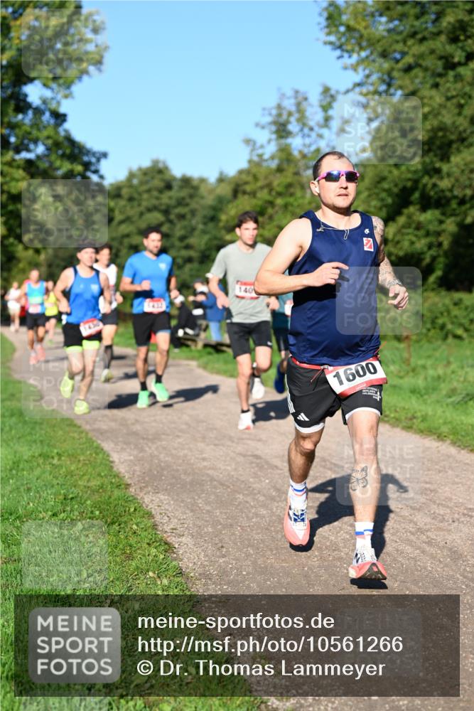 27.09.2026 - 35. Volkslauf durch das schöne Alstertal Dr. Thomas Lammeyer http://msf.ph/oto/10561266 27.09.2026 10:04:13 Laufen 1430, 140, 1600 meine-sportfotos.de
