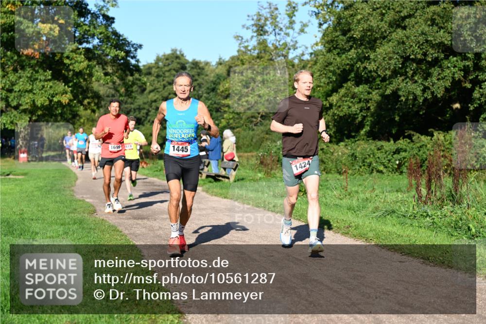 27.09.2026 - 35. Volkslauf durch das schöne Alstertal Dr. Thomas Lammeyer http://msf.ph/oto/10561287 27.09.2026 10:04:17 Laufen 1699, 419, 1445, 1424 meine-sportfotos.de