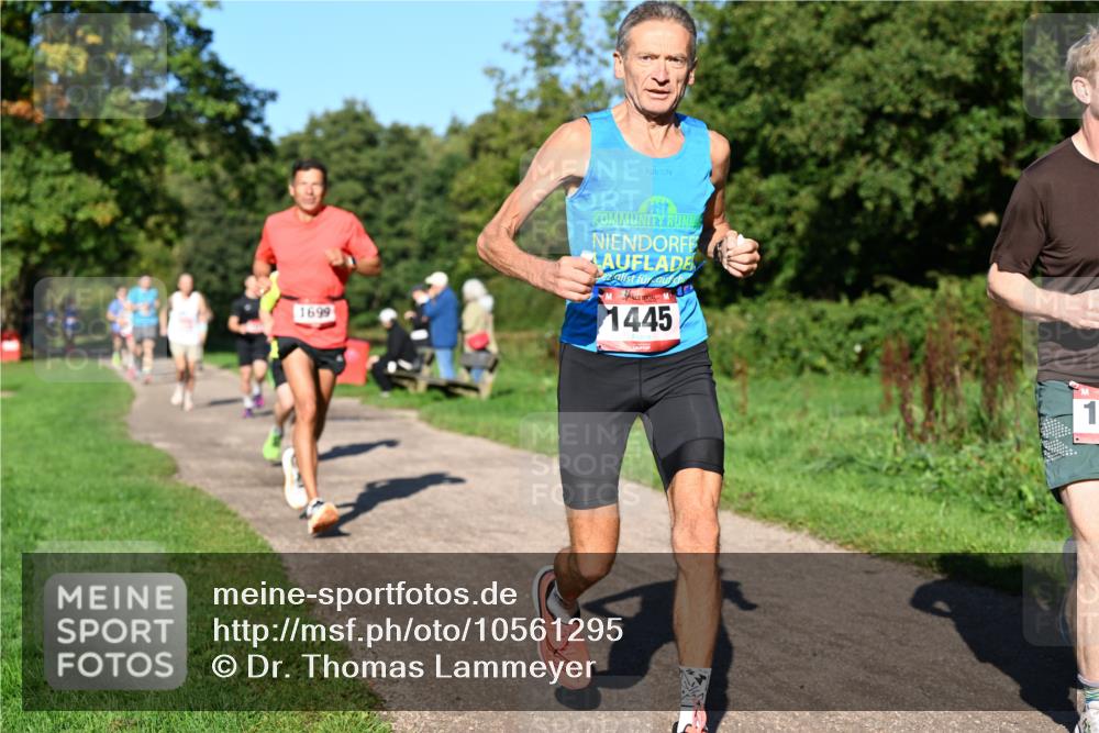 27.09.2026 - 34. Volkslauf durch das schöne Alstertal Dr. Thomas Lammeyer http://msf.ph/oto/10561295 27.09.2026 10:04:18 Laufen 1699, 1445, 1 meine-sportfotos.de