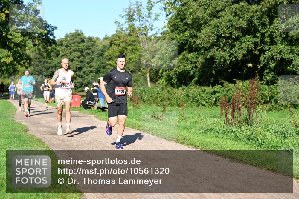 27.09.2026 - 35. Volkslauf durch das schöne Alstertal Dr. Thomas Lammeyer http://msf.ph/oto/10561320 27.09.2026 10:04:22 Laufen 1440, 1431 meine-sportfotos.de