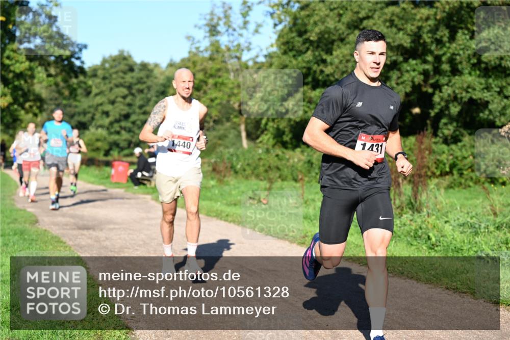 27.09.2026 - 35. Volkslauf durch das schöne Alstertal Dr. Thomas Lammeyer http://msf.ph/oto/10561328 27.09.2026 10:04:24 Laufen 1440, 1431 meine-sportfotos.de