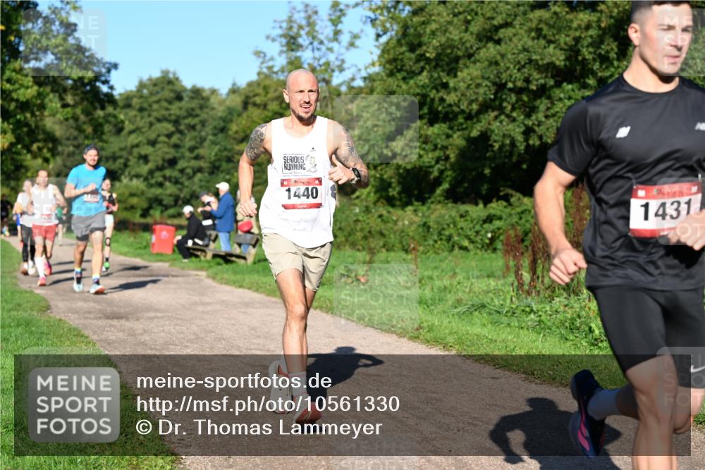 27.09.2026 - 35. Volkslauf durch das schöne Alstertal Dr. Thomas Lammeyer http://msf.ph/oto/10561330 27.09.2026 10:04:24 Laufen 1440, 1431 meine-sportfotos.de