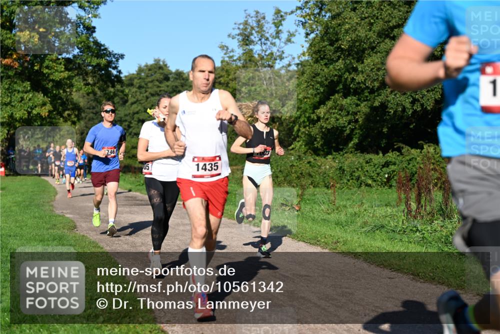 27.09.2026 - 35. Volkslauf durch das schöne Alstertal Dr. Thomas Lammeyer http://msf.ph/oto/10561342 27.09.2026 10:04:28 Laufen 746, 05, 1435, 003, 1 meine-sportfotos.de