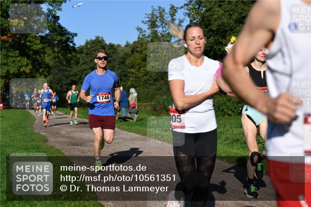 27.09.2026 - 35. Volkslauf durch das schöne Alstertal Dr. Thomas Lammeyer http://msf.ph/oto/10561351 27.09.2026 10:04:29 Laufen 1746, 05 meine-sportfotos.de