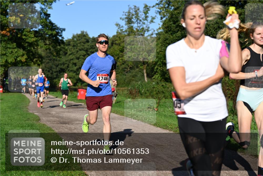 27.09.2026 - 35. Volkslauf durch das schöne Alstertal Dr. Thomas Lammeyer http://msf.ph/oto/10561353 27.09.2026 10:04:29 Laufen 1746 meine-sportfotos.de