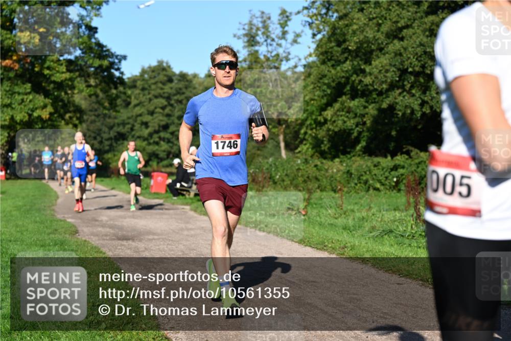 27.09.2026 - 35. Volkslauf durch das schöne Alstertal Dr. Thomas Lammeyer http://msf.ph/oto/10561355 27.09.2026 10:04:30 Laufen 1746, 005 meine-sportfotos.de