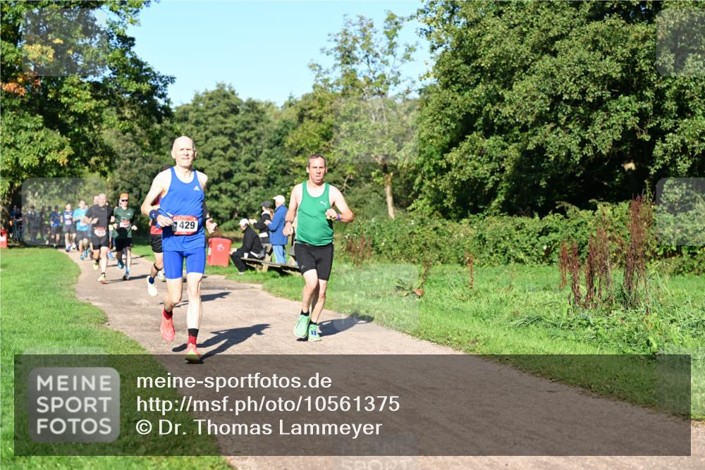 27.09.2026 - 34. Volkslauf durch das schöne Alstertal Dr. Thomas Lammeyer http://msf.ph/oto/10561375 27.09.2026 10:04:33 Laufen 429 meine-sportfotos.de