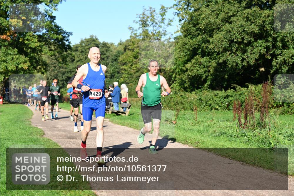 27.09.2026 - 35. Volkslauf durch das schöne Alstertal Dr. Thomas Lammeyer http://msf.ph/oto/10561377 27.09.2026 10:04:33 Laufen 429 meine-sportfotos.de