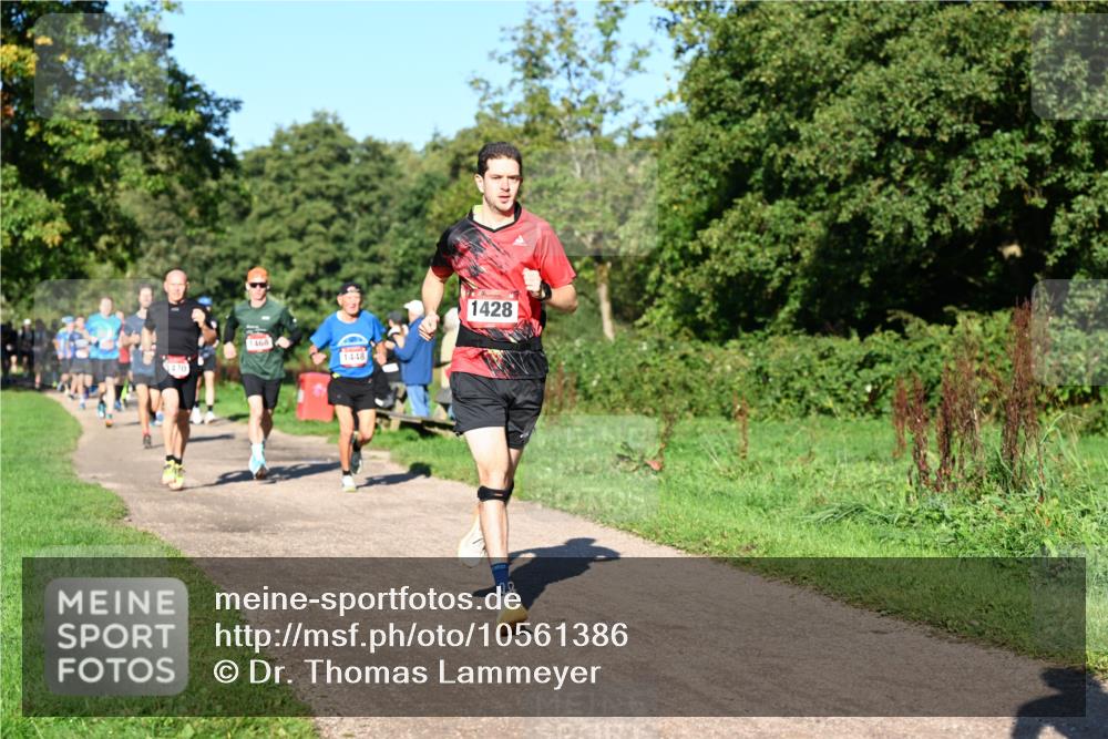 27.09.2026 - 35. Volkslauf durch das schöne Alstertal Dr. Thomas Lammeyer http://msf.ph/oto/10561386 27.09.2026 10:04:35 Laufen 1468, 1448, 1428 meine-sportfotos.de
