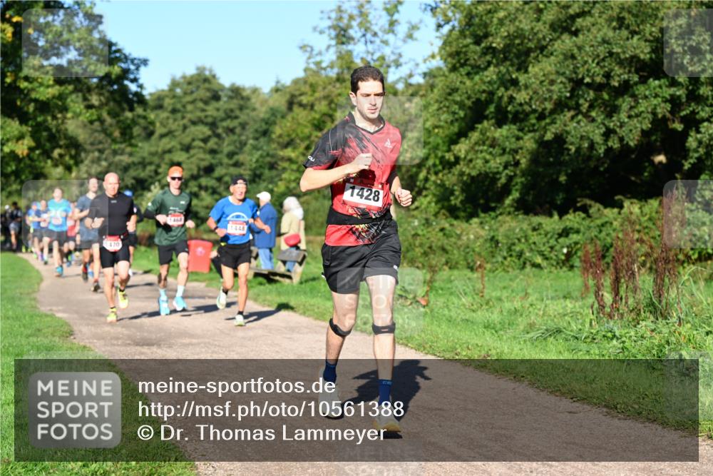 27.09.2026 - 35. Volkslauf durch das schöne Alstertal Dr. Thomas Lammeyer http://msf.ph/oto/10561388 27.09.2026 10:04:35 Laufen 470, 1448, 1428 meine-sportfotos.de