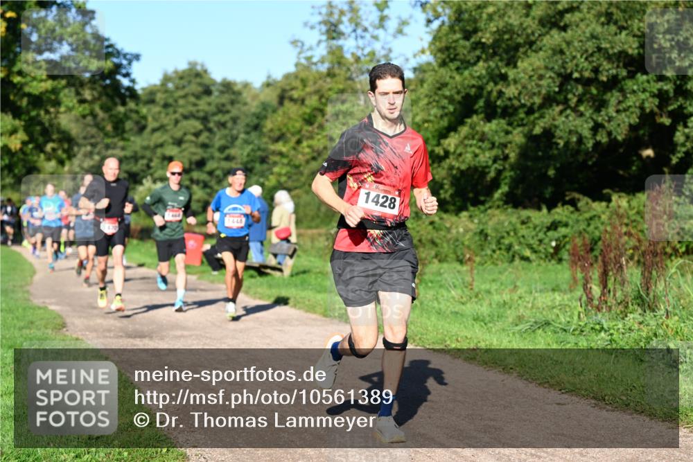 27.09.2026 - 35. Volkslauf durch das schöne Alstertal Dr. Thomas Lammeyer http://msf.ph/oto/10561389 27.09.2026 10:04:35 Laufen 470, 1448, 1428 meine-sportfotos.de