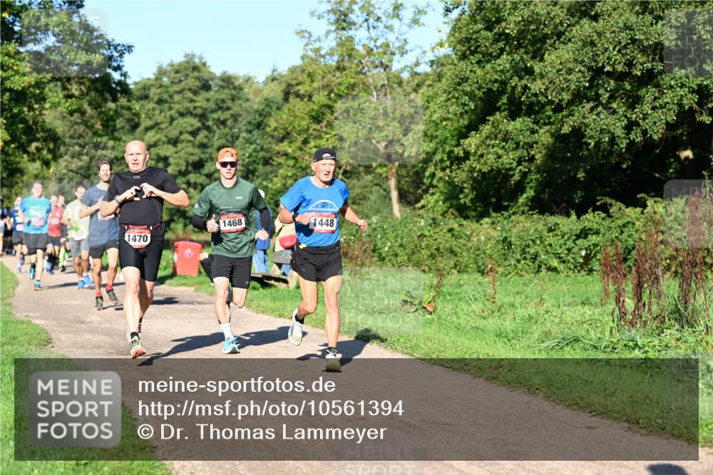 27.09.2026 - 35. Volkslauf durch das schöne Alstertal Dr. Thomas Lammeyer http://msf.ph/oto/10561394 27.09.2026 10:04:36 Laufen 1470, 1468, 1448 meine-sportfotos.de