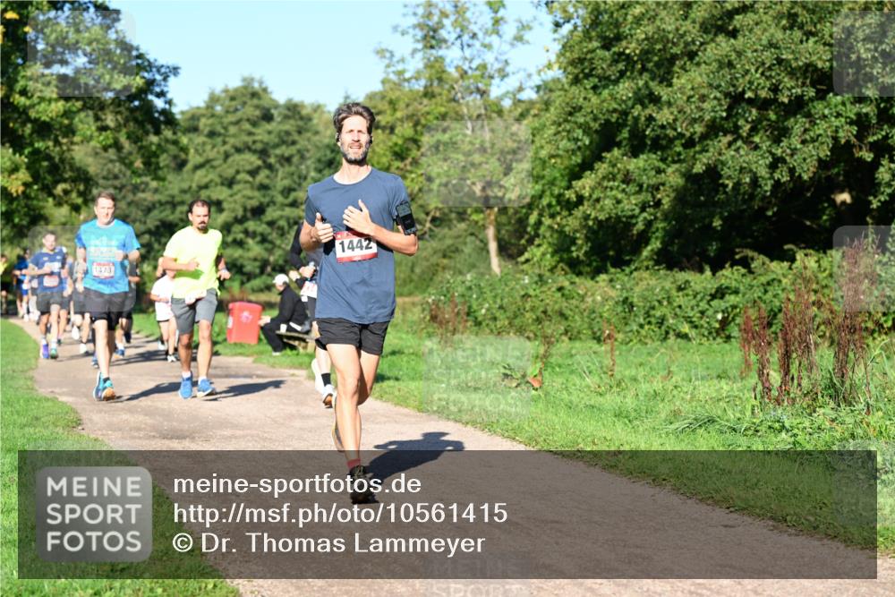 27.09.2026 - 35. Volkslauf durch das schöne Alstertal Dr. Thomas Lammeyer http://msf.ph/oto/10561415 27.09.2026 10:04:40 Laufen 1473, 1442 meine-sportfotos.de