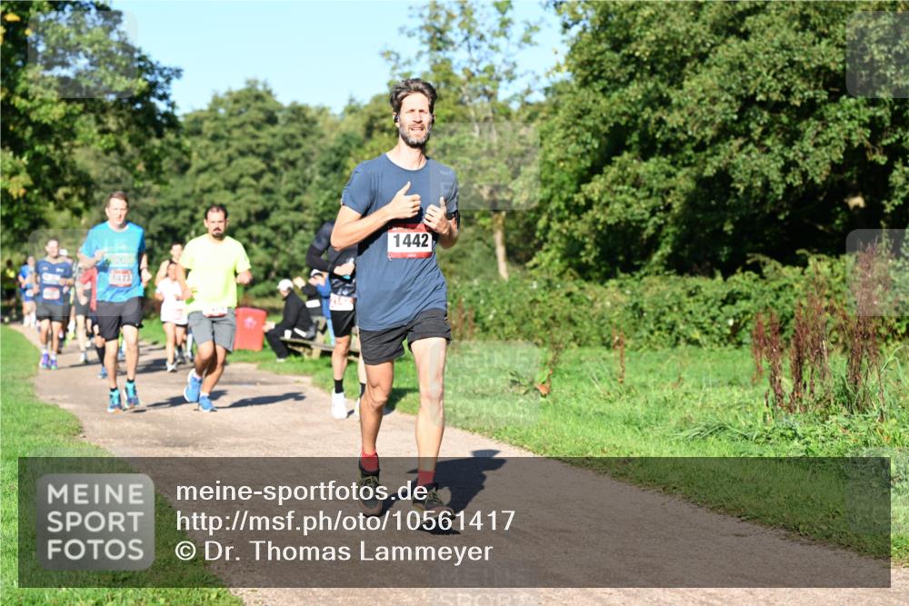27.09.2026 - 35. Volkslauf durch das schöne Alstertal Dr. Thomas Lammeyer http://msf.ph/oto/10561417 27.09.2026 10:04:40 Laufen 1473, 1442 meine-sportfotos.de