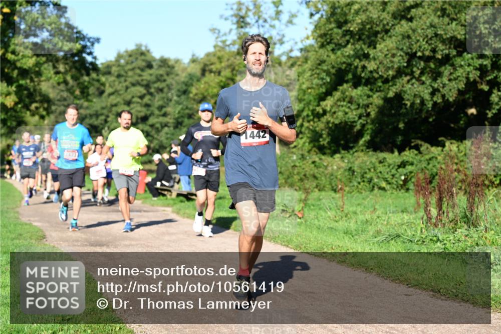 27.09.2026 - 35. Volkslauf durch das schöne Alstertal Dr. Thomas Lammeyer http://msf.ph/oto/10561419 27.09.2026 10:04:40 Laufen 1473, 1442 meine-sportfotos.de