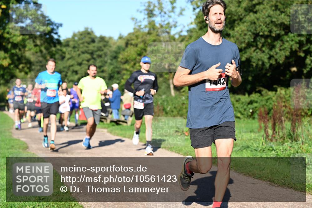 27.09.2026 - 35. Volkslauf durch das schöne Alstertal Dr. Thomas Lammeyer http://msf.ph/oto/10561423 27.09.2026 10:04:41 Laufen 1442 meine-sportfotos.de