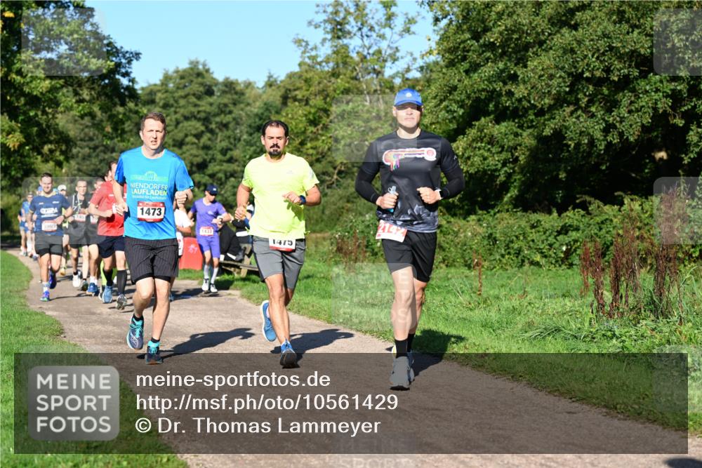 27.09.2026 - 34. Volkslauf durch das schöne Alstertal Dr. Thomas Lammeyer http://msf.ph/oto/10561429 27.09.2026 10:04:42 Laufen 15051, 1473, 1433, 1475, 10, 2142 meine-sportfotos.de