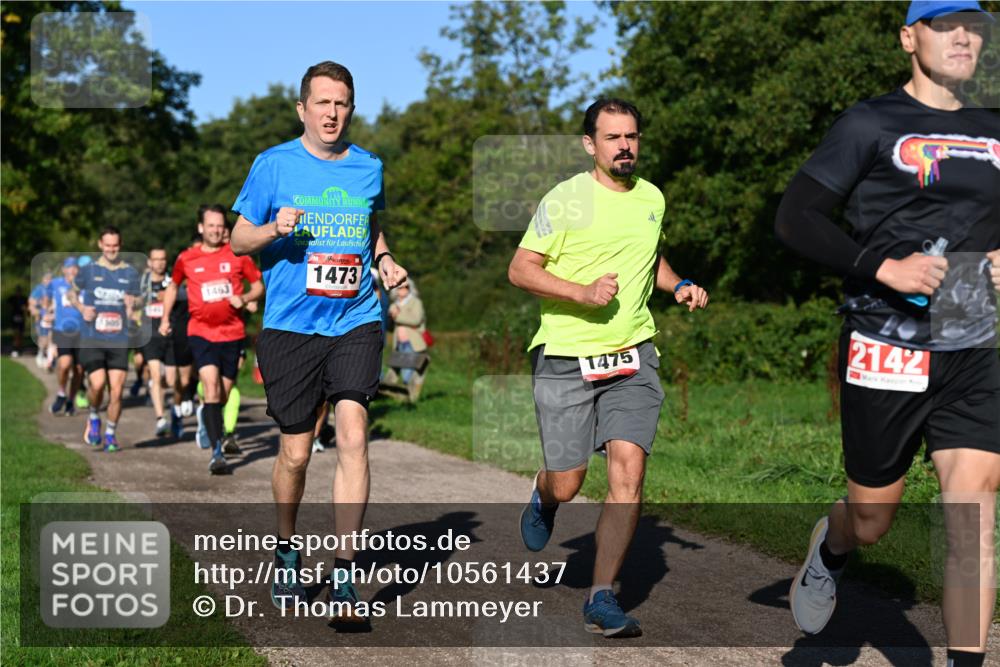 27.09.2026 - 35. Volkslauf durch das schöne Alstertal Dr. Thomas Lammeyer http://msf.ph/oto/10561437 27.09.2026 10:04:43 Laufen 1463, 1473, 1475, 2142 meine-sportfotos.de