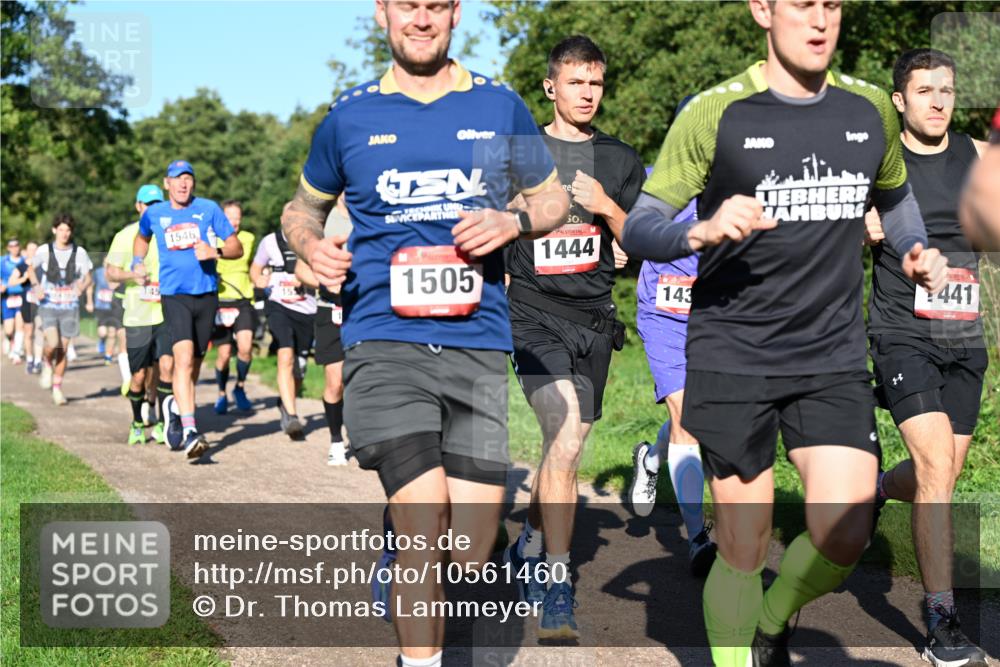 27.09.2026 - 35. Volkslauf durch das schöne Alstertal Dr. Thomas Lammeyer http://msf.ph/oto/10561460 27.09.2026 10:04:47 Laufen 1546, 1505, 1444, 143, 441 meine-sportfotos.de
