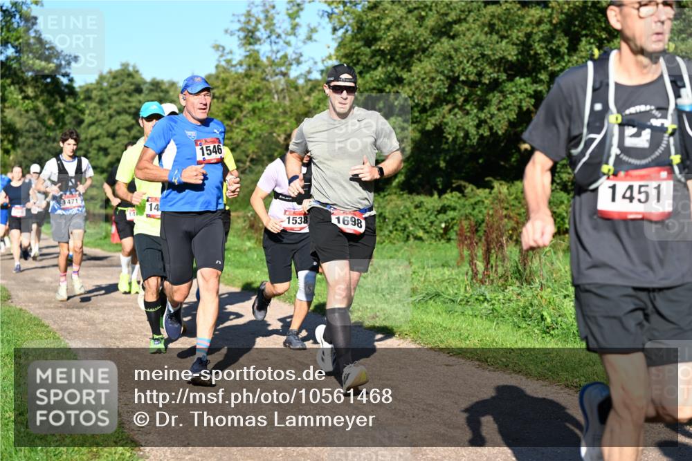 27.09.2026 - 35. Volkslauf durch das schöne Alstertal Dr. Thomas Lammeyer http://msf.ph/oto/10561468 27.09.2026 10:04:48 Laufen 471, 14, 14, 1546, 1538, 1698, 1451 meine-sportfotos.de