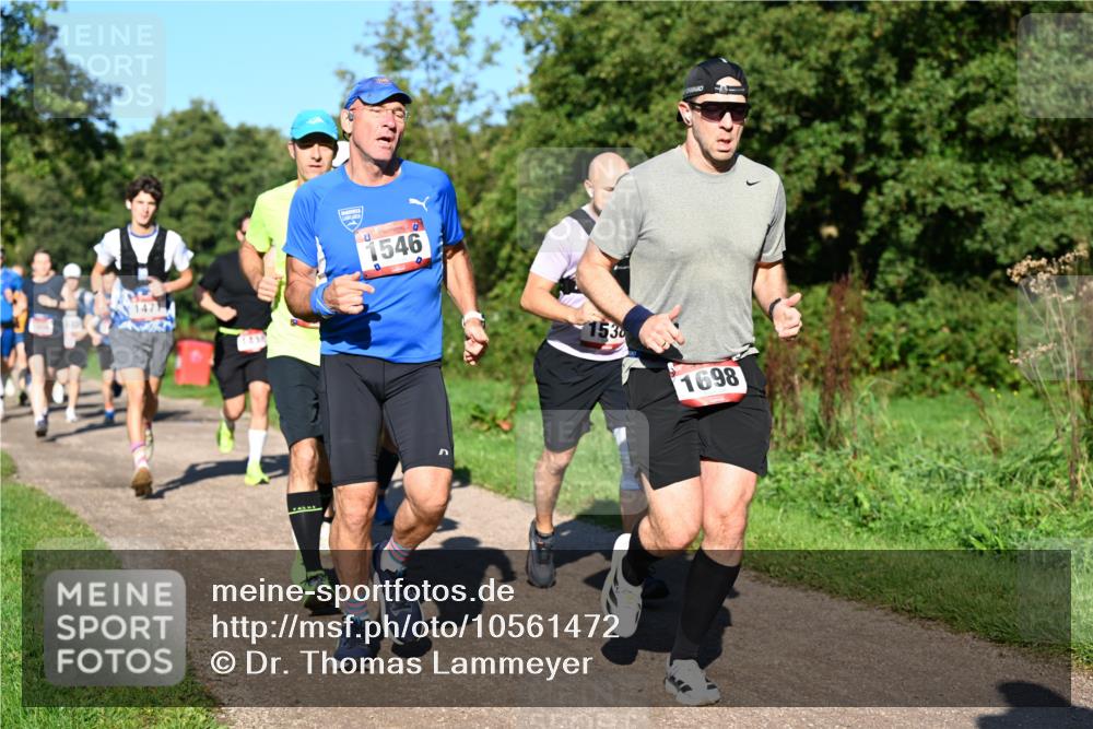 27.09.2026 - 34. Volkslauf durch das schöne Alstertal Dr. Thomas Lammeyer http://msf.ph/oto/10561472 27.09.2026 10:04:48 Laufen 1546, 1698 meine-sportfotos.de