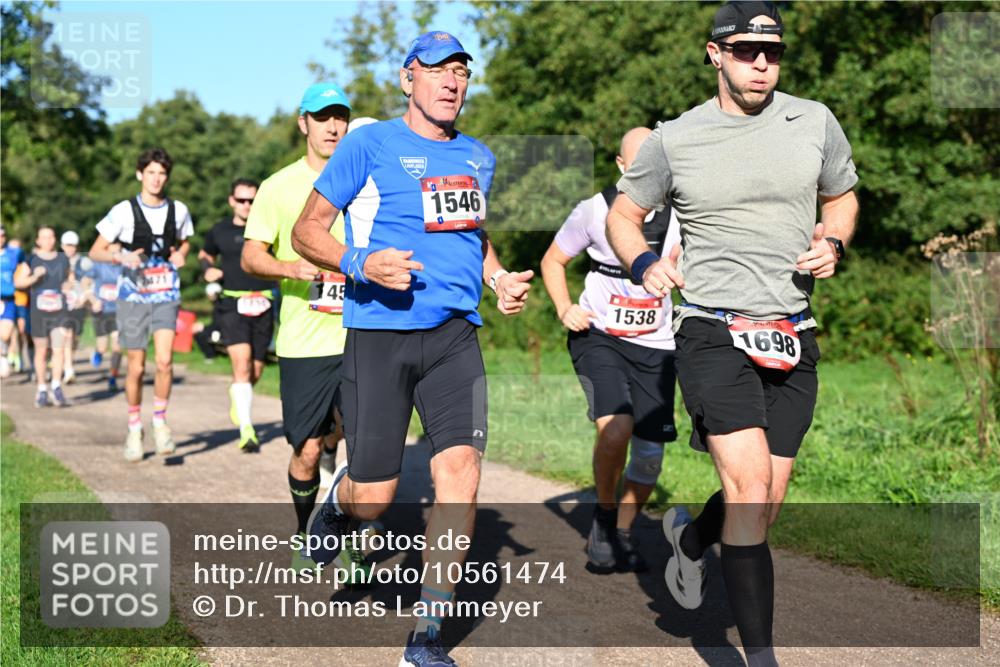 27.09.2026 - 35. Volkslauf durch das schöne Alstertal Dr. Thomas Lammeyer http://msf.ph/oto/10561474 27.09.2026 10:04:49 Laufen 471, 45, 1546, 1538, 1698 meine-sportfotos.de