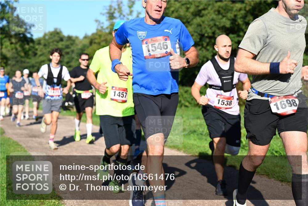 27.09.2026 - 35. Volkslauf durch das schöne Alstertal Dr. Thomas Lammeyer http://msf.ph/oto/10561476 27.09.2026 10:04:49 Laufen 1546, 1457, 1538, 1698 meine-sportfotos.de