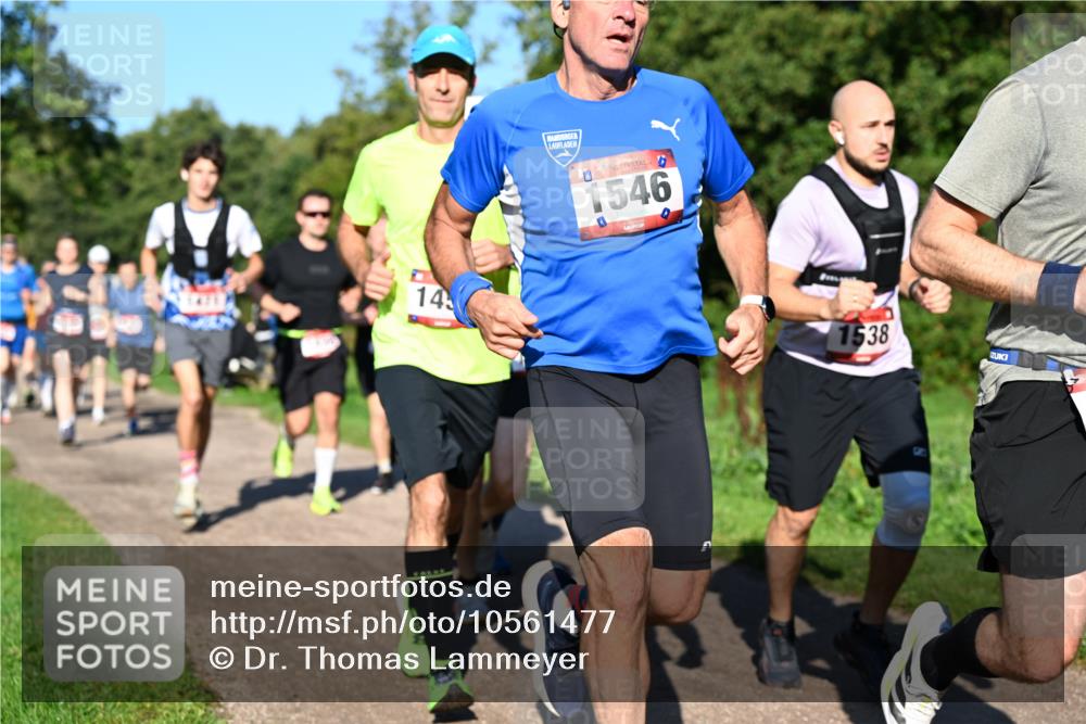 27.09.2026 - 35. Volkslauf durch das schöne Alstertal Dr. Thomas Lammeyer http://msf.ph/oto/10561477 27.09.2026 10:04:49 Laufen 14, 1546, 1538 meine-sportfotos.de