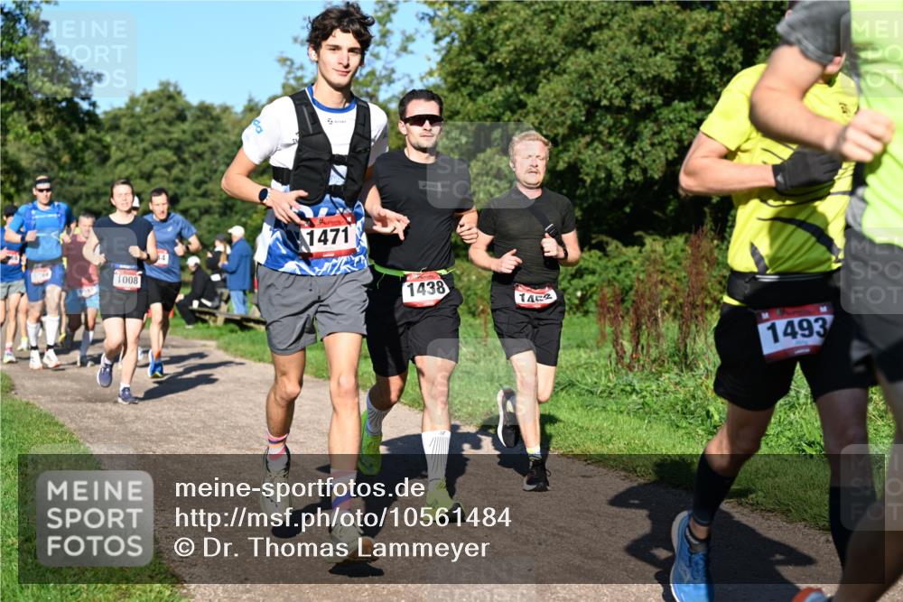27.09.2026 - 34. Volkslauf durch das schöne Alstertal Dr. Thomas Lammeyer http://msf.ph/oto/10561484 27.09.2026 10:04:50 Laufen 1008, 1471, 1438, 1452, 1493 meine-sportfotos.de