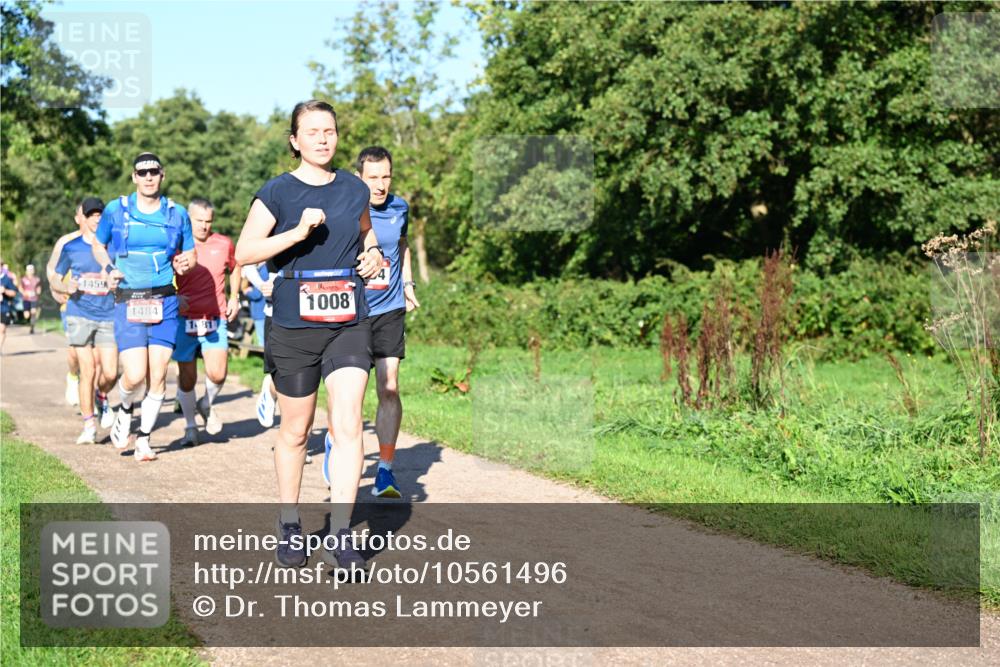 27.09.2026 - 34. Volkslauf durch das schöne Alstertal Dr. Thomas Lammeyer http://msf.ph/oto/10561496 27.09.2026 10:04:52 Laufen 1459, 1484, 181, 1008 meine-sportfotos.de